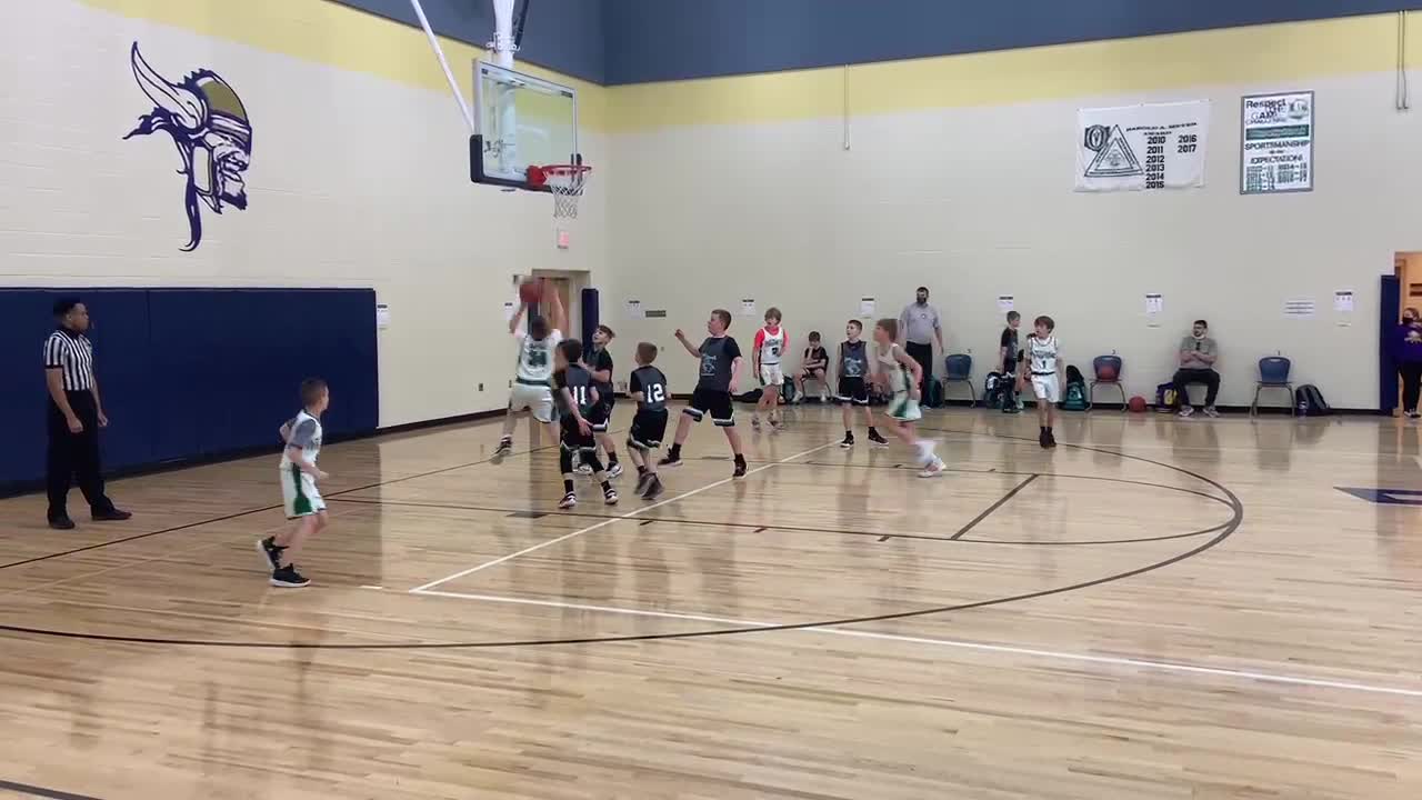 Teays Valley Tourney Basketball Kiss22